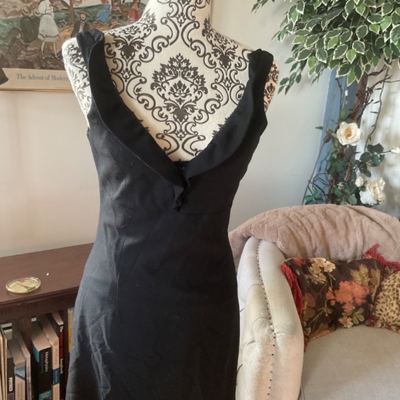 Tracy Reese / Anthropologie wool dress black w/ ruffled v neckline & low v back - Picture 2 of 13